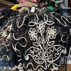 Blouse brand new medium